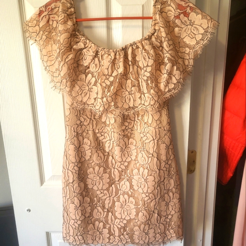 Cute lace peachy mini dress